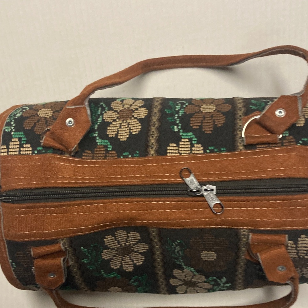 Vintage Floral Patterned Barrel Needlepoint Women's Bag - Picture 12 of 15